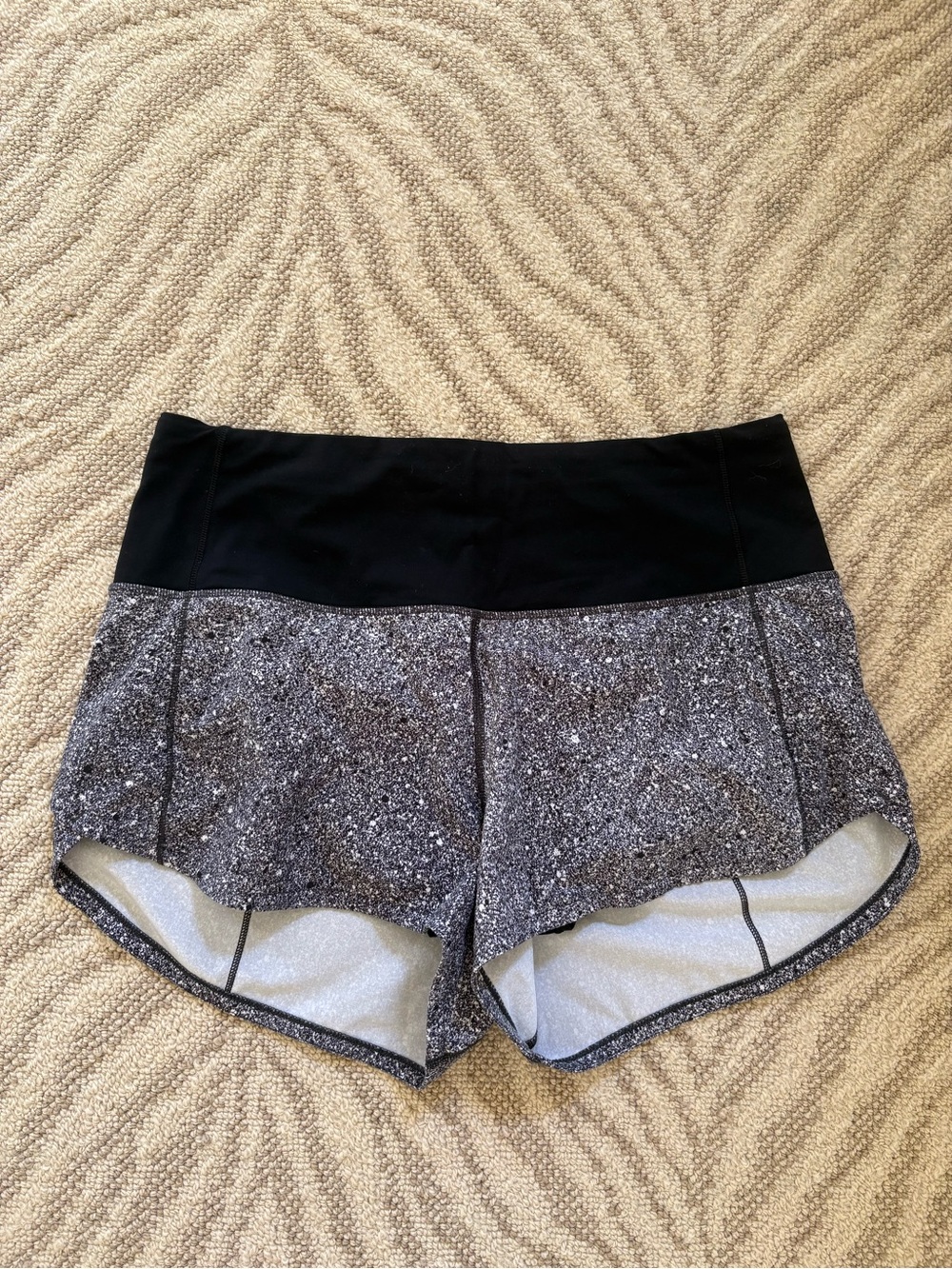 Lululemon Athletica Black Waistband Speckled Gray Athletic Shorts